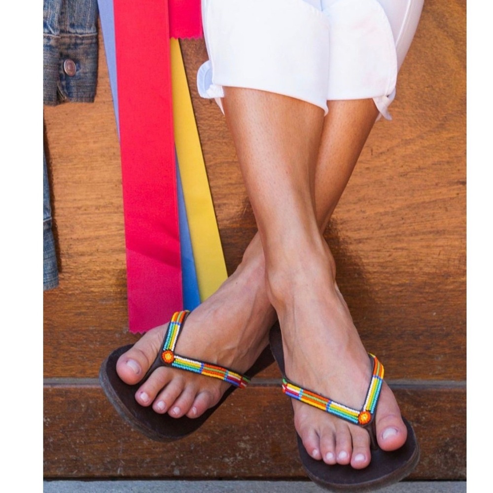 Global Girls Beaded Leather Flip Flop Sandals Womens 38 7.5-8 Brown Rainbow